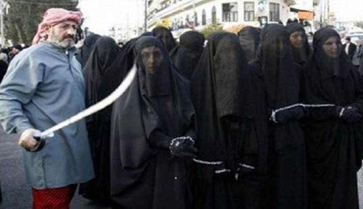 ISIS a ars de vii 19 tinere kurde