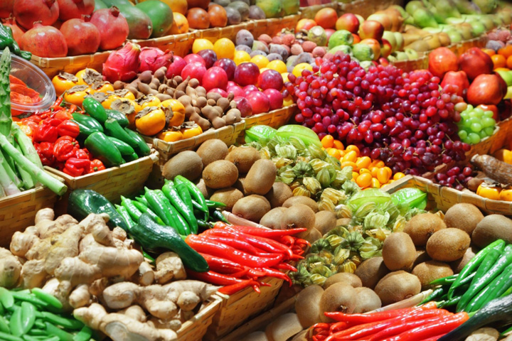 E oficial! Marile magazine trebuie sa vanda 51% alimente locale