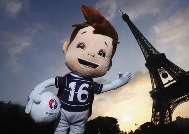 Super Victor, mascota Euro 2016, este si un vibrator