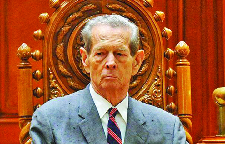 Regele Mihai, ingenuncheat de Fisc