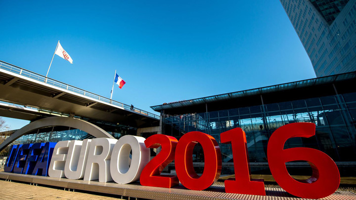 10 STADIOANE PENTRU UN EURO DE 10