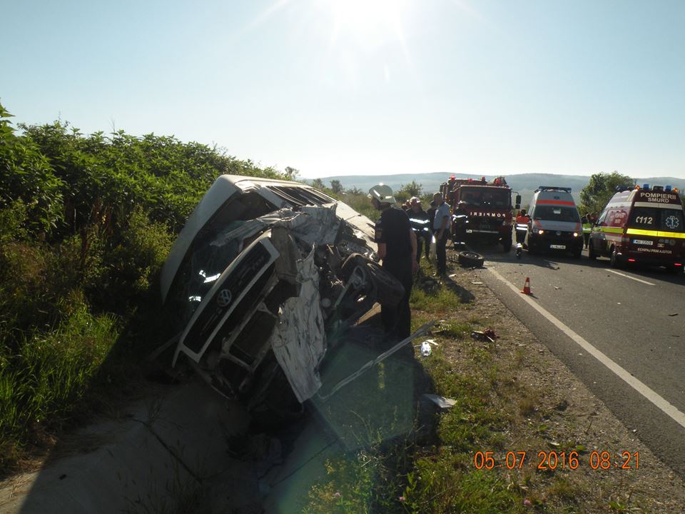 16 victime in urma unui accident de microbuz, in Salaj!