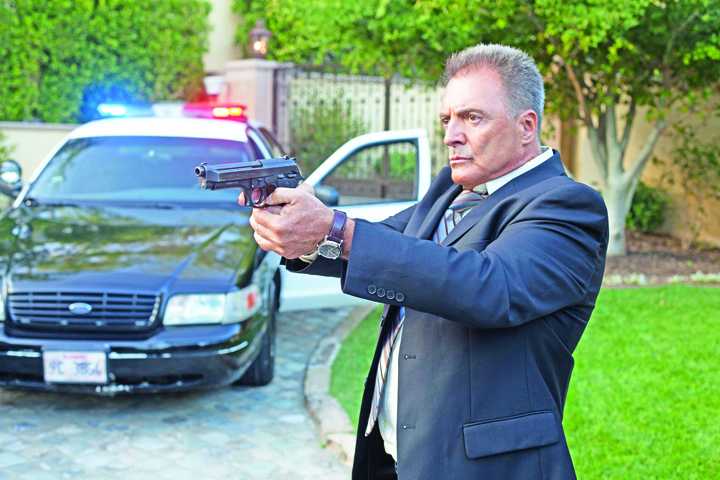 Armand Assante, vanator de vampiri in Romania