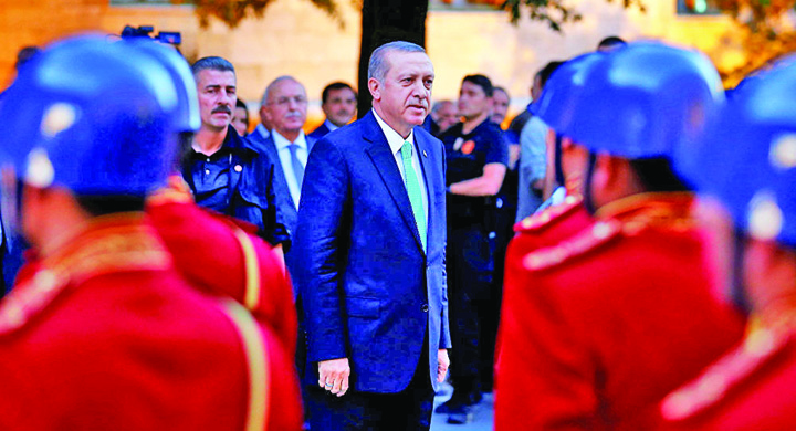 Erdogan, comandantul ienicerilor