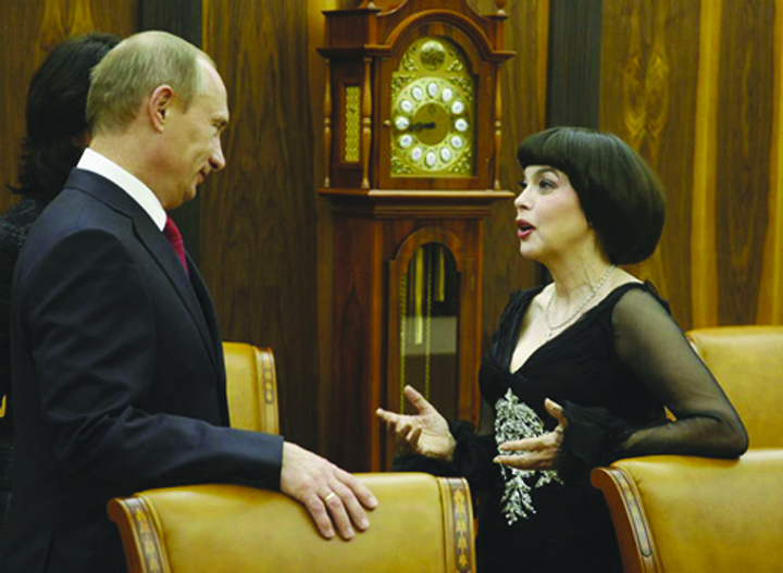 Putin, indragostit de Mireille Mathieu