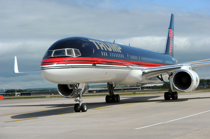 Avionul lui Donald Trump face 100 milioane de dolari
