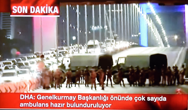 Bilantul puciului turcesc esuat a crescut, la fel si numarul persoanelor retinute
