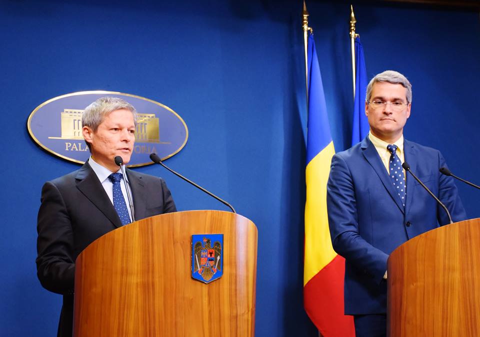 Ciolos, in Italia, impreuna cu un ministru. Urmeaza sa ajunga la Amatrice