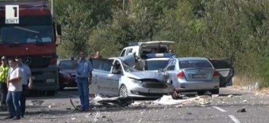 Doi romani au pierit intr-un cumplit accident in Bulgaria