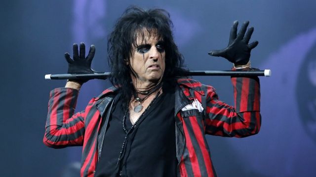 Alice Cooper se lanseaza in cursa pentru Casa Alba