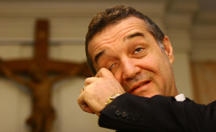 10 ani de inchisoare pentru notarita care l-a inselat pe Becali