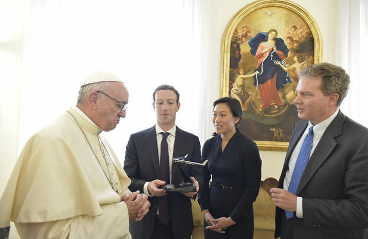 De ce s-a intalnit Mark Zuckerberg cu Papa Francisc