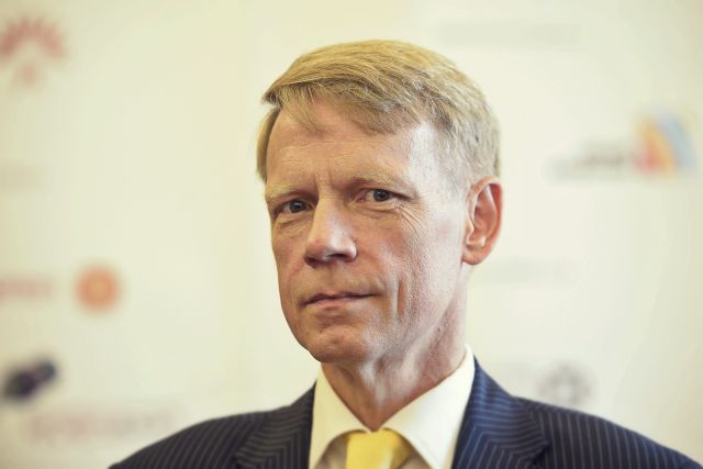 steven-van-groningen-raiffeisen-mediafax-e1457693091315 - Ziarul National