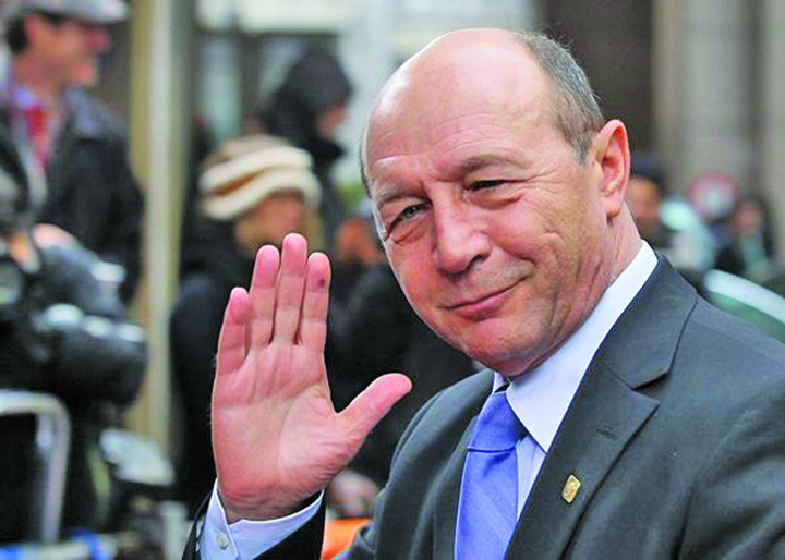 Traian Basescu are asigurare medicala in strainatate