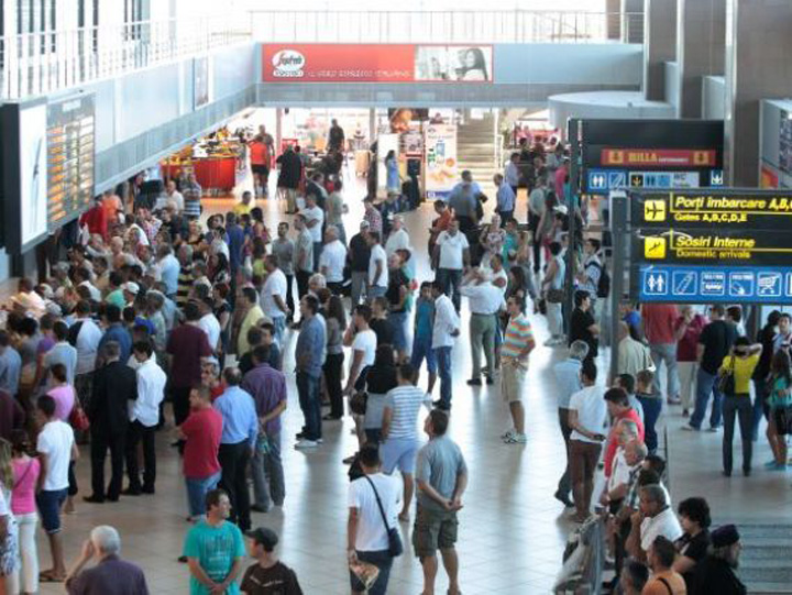 Julien da Aeroportul Otopeni francezilor!