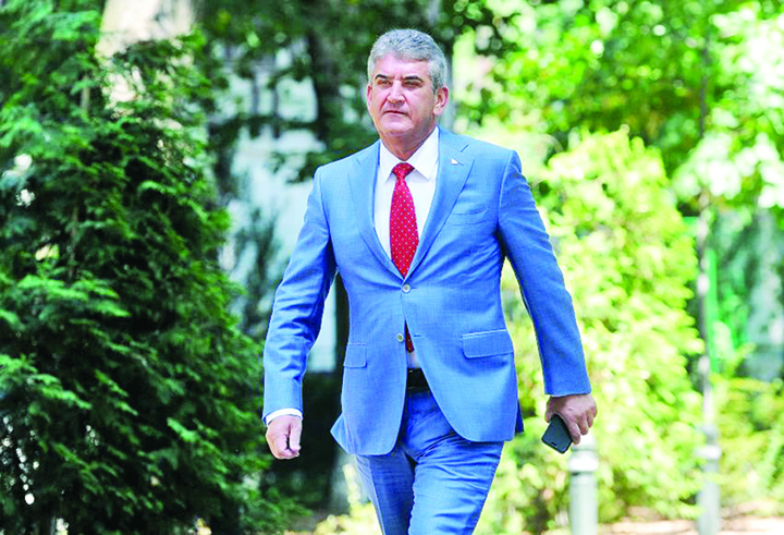 Oprea s-a speriat. Din ordinul cui?