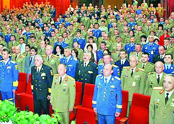 Pensionari fantoma la sefia Serviciilor!