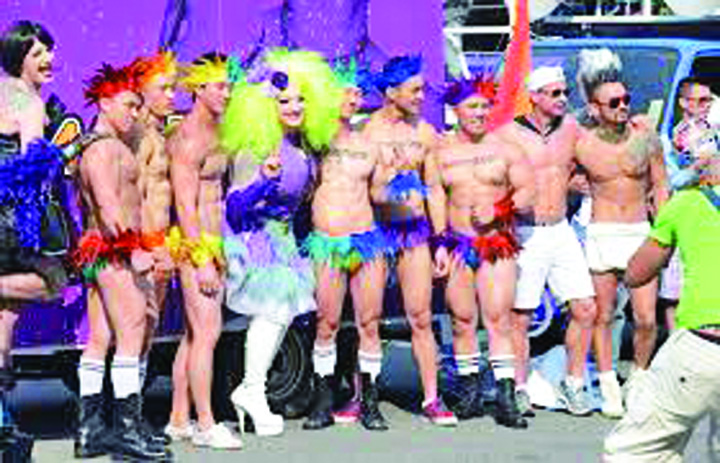 Homosexualii tulbura tihna judecatorilor CCR