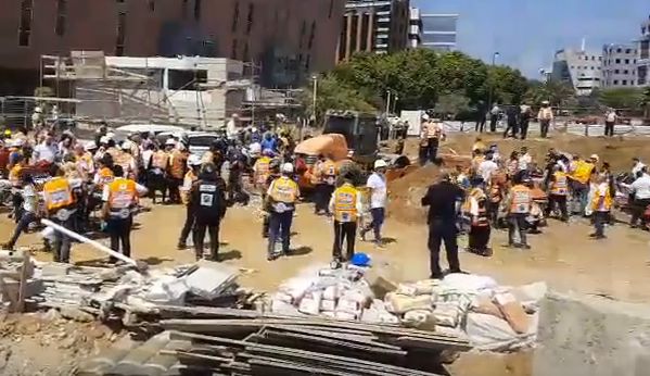 Raniti si persoane date disparute – constructie prabusita la Tel Aviv (VIDEO)
