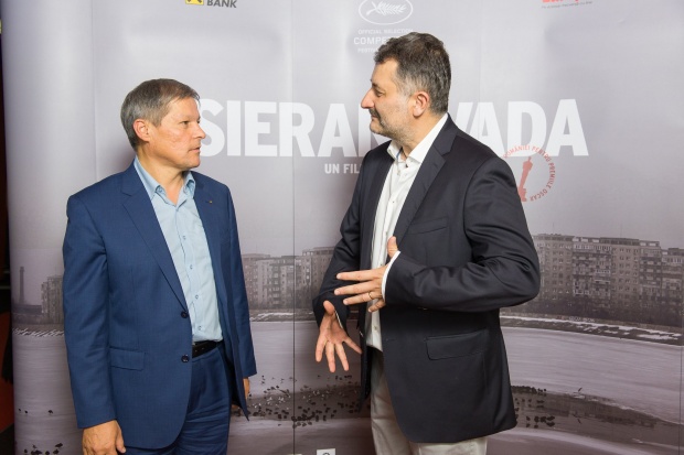 Premierul Ciolos, la film