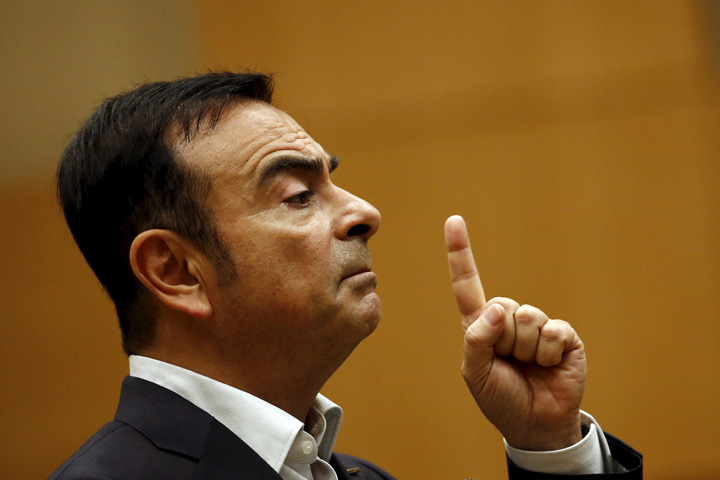 Cand justitia franceza se plimba cu Renault