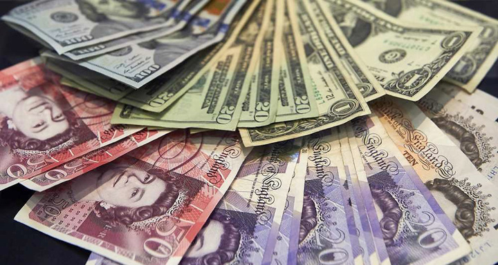 Un hard-Brexit ar costa 66 miliarde de lire sterline anual
