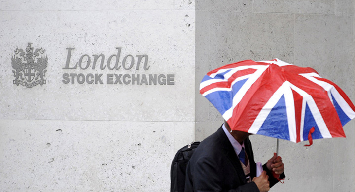 Brexit: Marile banci isi fac bagajele