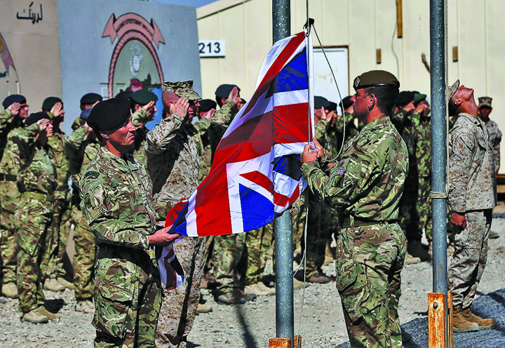 Armata britanica face Brexit si de la drepturile omului