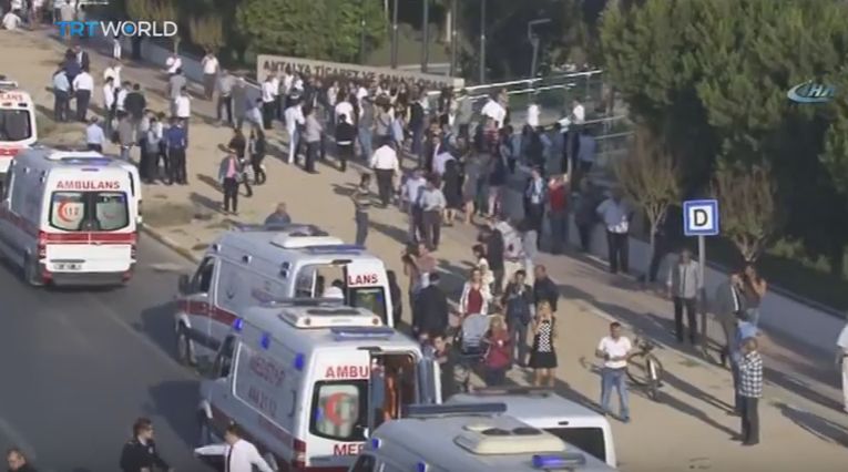 Explozie in Antalia: mai multe persoane ranite (VIDEO)