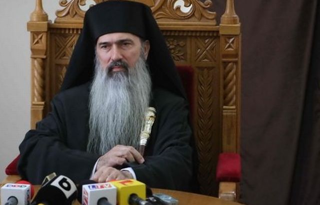 Arhiepiscopul Tomisului ajunge in instanta