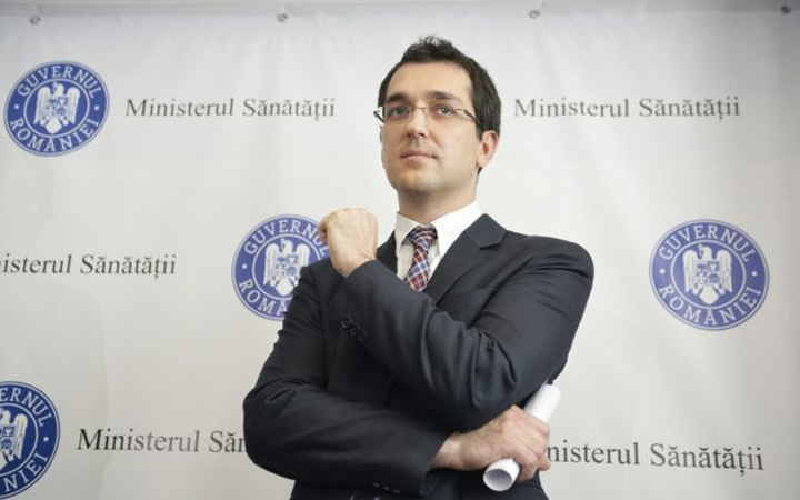 Vaccinari cu japca din „resturile” francezilor!