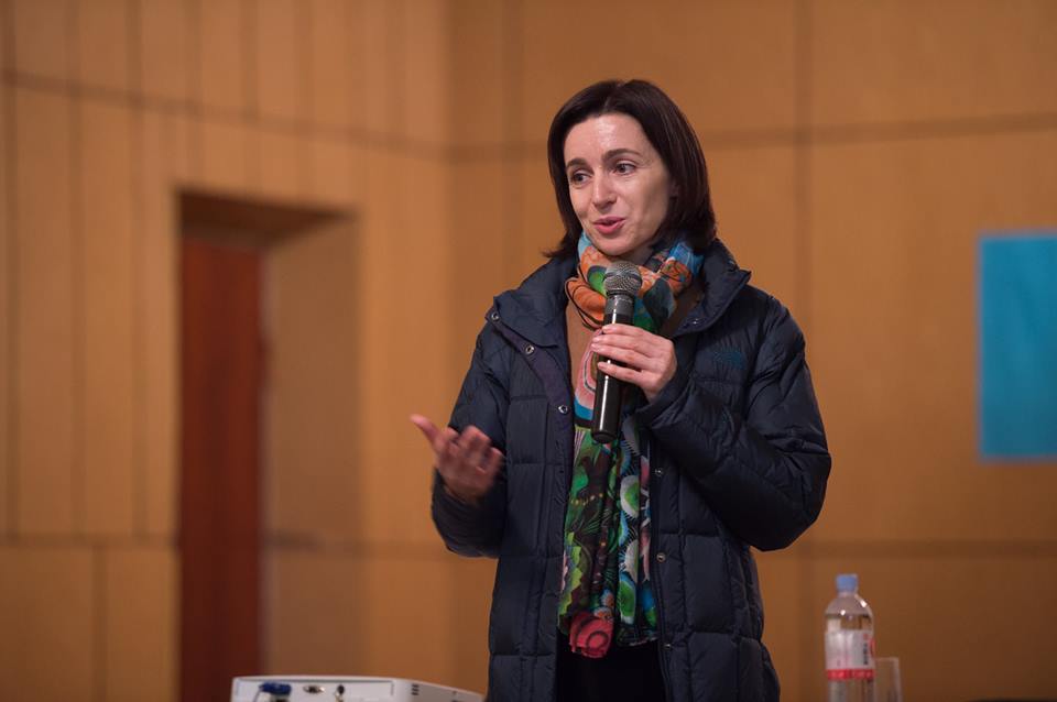 Se adreseaza Curtii Constitutionale. Maia Sandu: Pe toti ne incearca emotii de nedreptate
