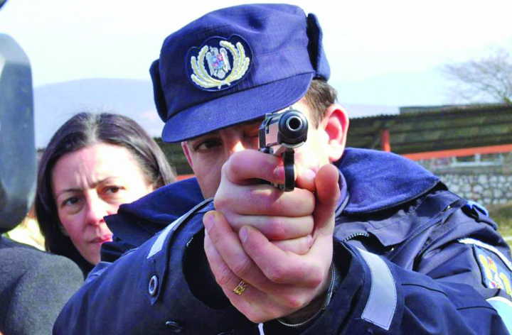 Jandarmii vor avea voie sa traga in animale