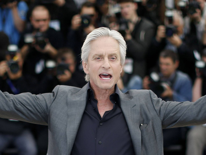 Michael Douglas: Pe santierele din Londra am auzit doar romana