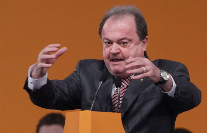 Procurorii DNA au grija ca averea lui Vasile Blaga sa nu se evapore