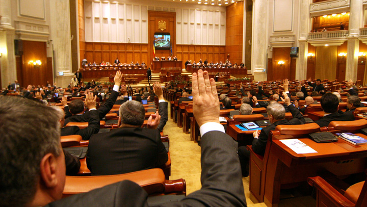 „Mafia legumelor” isi cumpara angro locuri in Parlament!