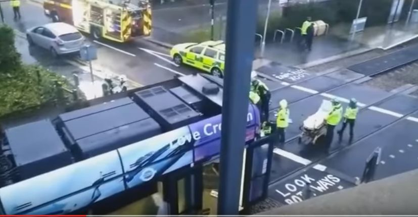 Zeci de raniti si persoane decedate, in urma unui grav accident de tramvai, in Londra (VIDEO)