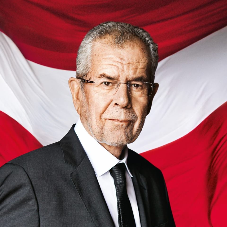 Reactii dupa victoria lui Van de Bellen la prezidentialele austriece