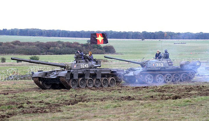 Tancurile rusesti au invadat Estonia