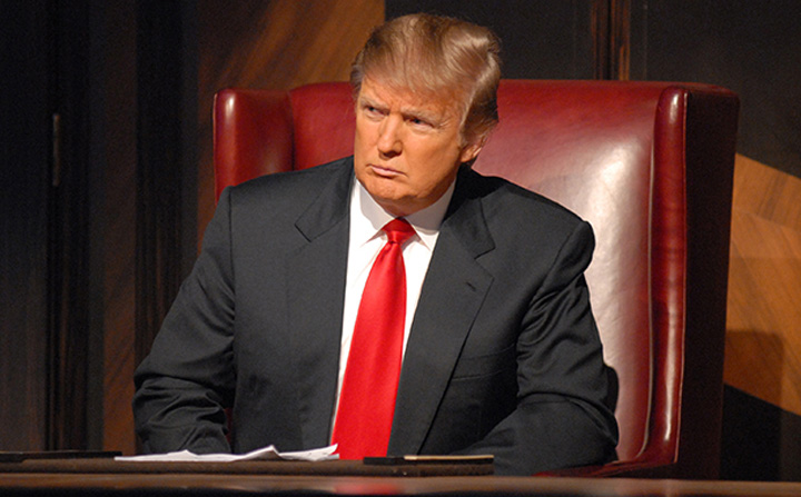 Trump va monitoriza emisunea “Celebrity Apprentice” si de la  Biroul Oval!