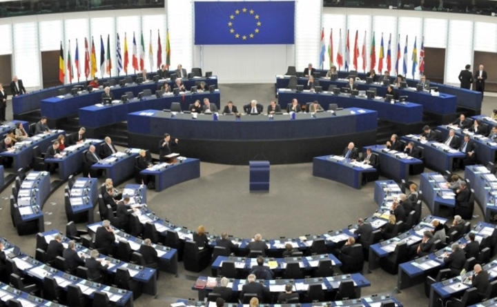 „Bruxelezii” lui Ciolos, luati de la glezne!