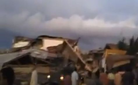 Cutremur puternic in Indonezia – zeci de vieti curmate (VIDEO)