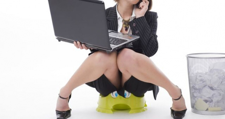 Cu buda-n curte si internetul in telefon