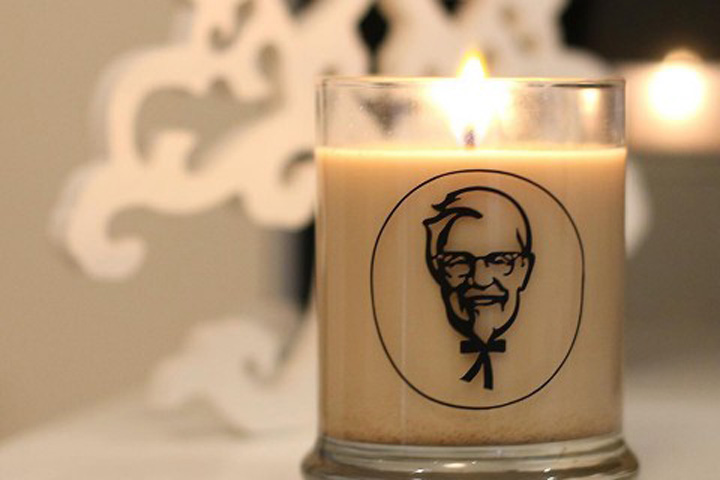 KFC a scos pe piata lumanarile cu miros de pui prajit