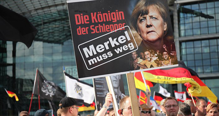 Pleaca, Merkel!