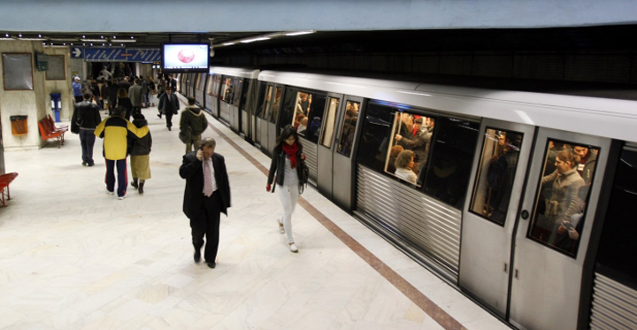La metrou, vom plati cu carduri contactless