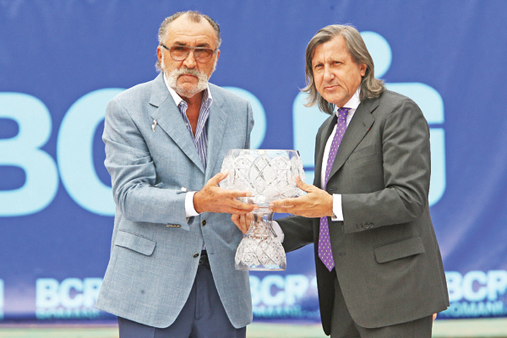 Tiriac l-a dus pe Nastase la femei. Ilie a fost virgin pana la 20 de ani.