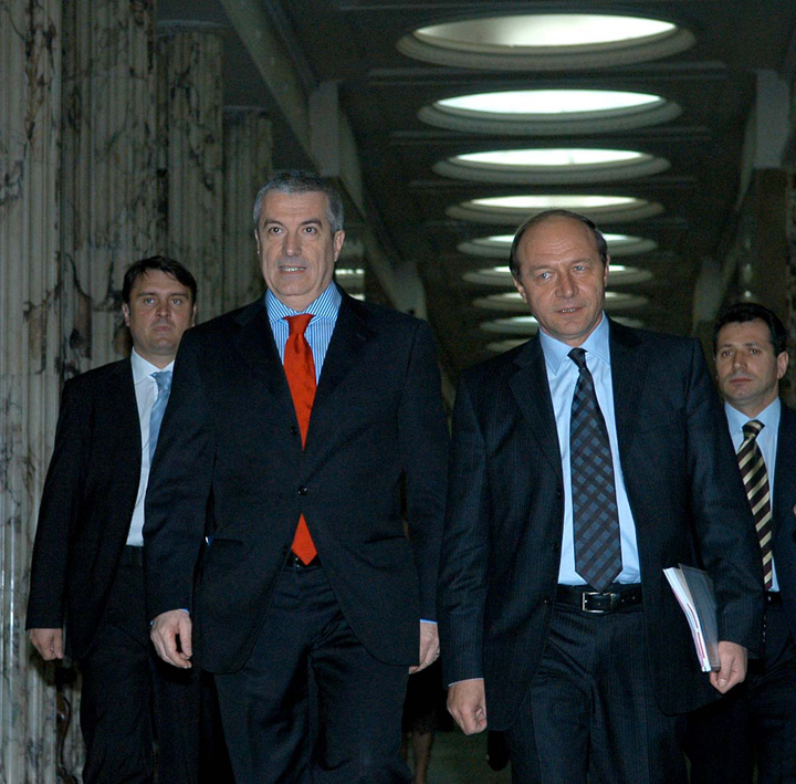 tariceanu basescu - Ziarul National