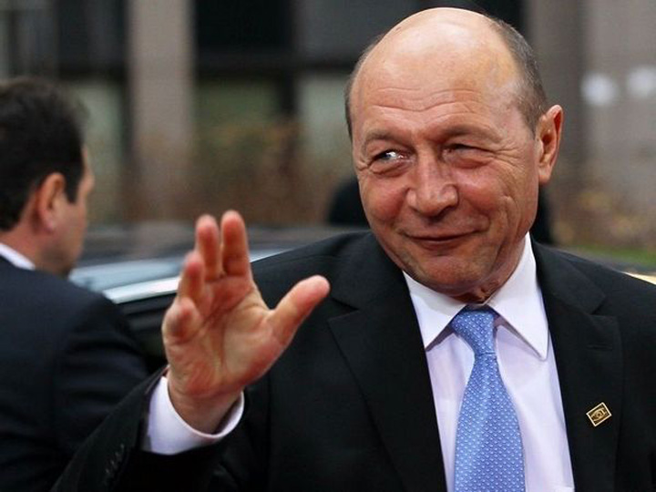 Basescu face opozitie de spaima catuselor
