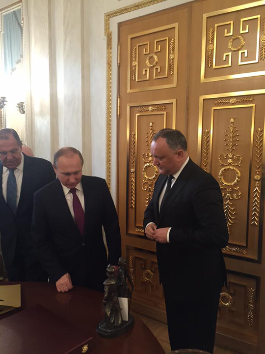 Igor Dodon bate campii, la Moscova!